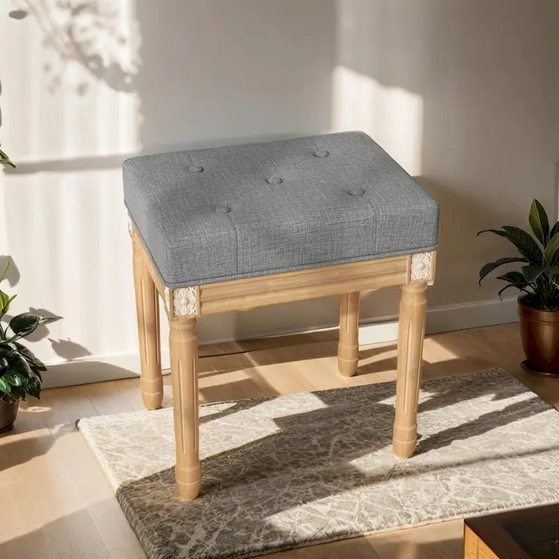 Tabouret vintage français capitonné avec assise rembourrée et cadre en bois